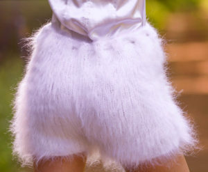 Женские пуховые панталоны белого цвета. Фото: Supertanya
