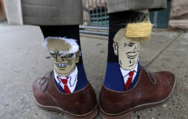 Носки с портретом Дональда Трампа вновь набирают популярность