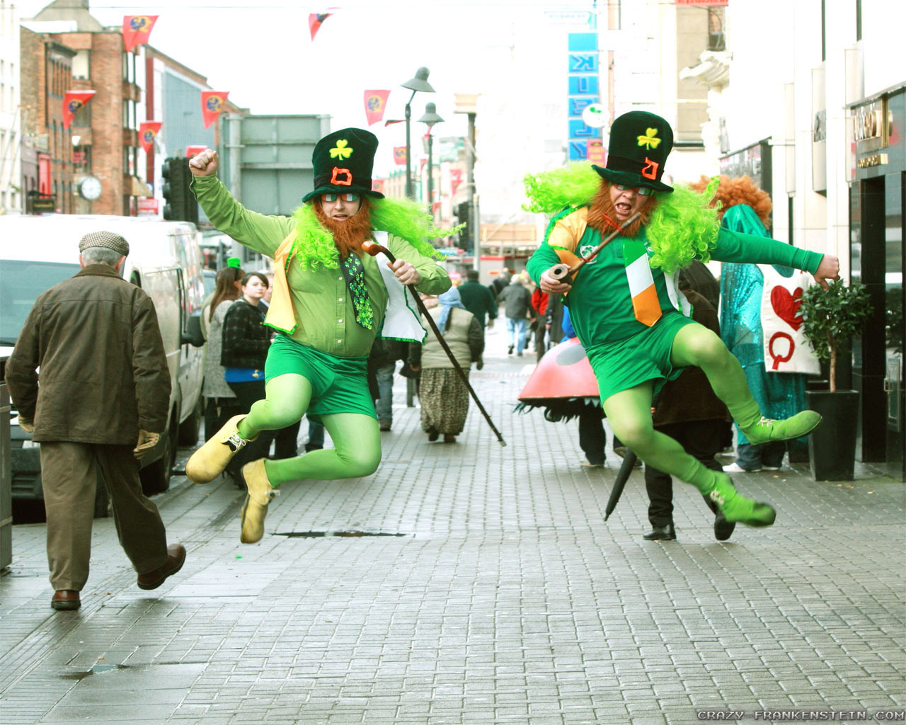 День святого Патрика (St Patrick's Day). Ирландия. Уличные шествия.