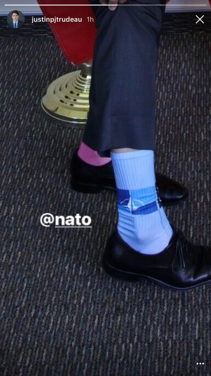 Носки Джастина Трюдо с символикой НАТО