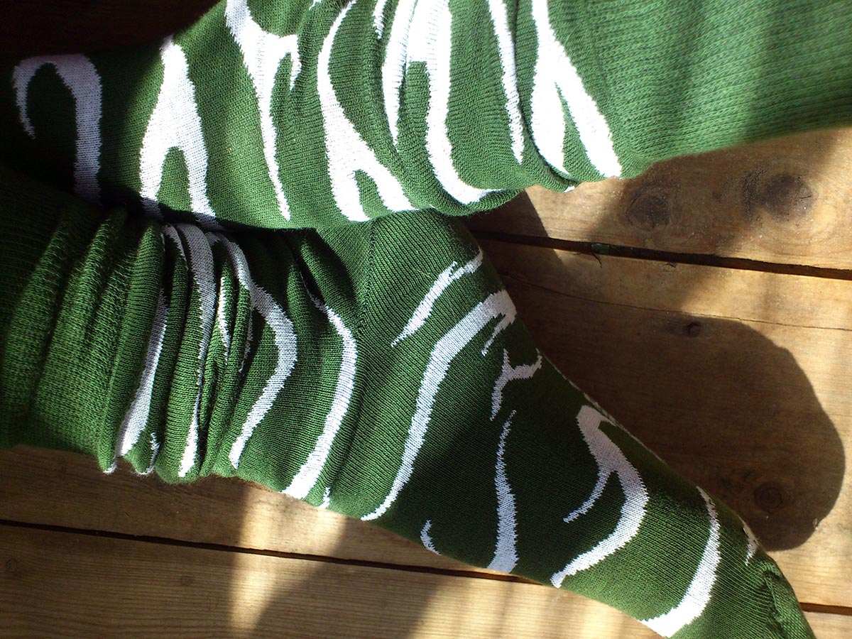Носки Зелёная зебра или Таёжный тигр | С чем носить