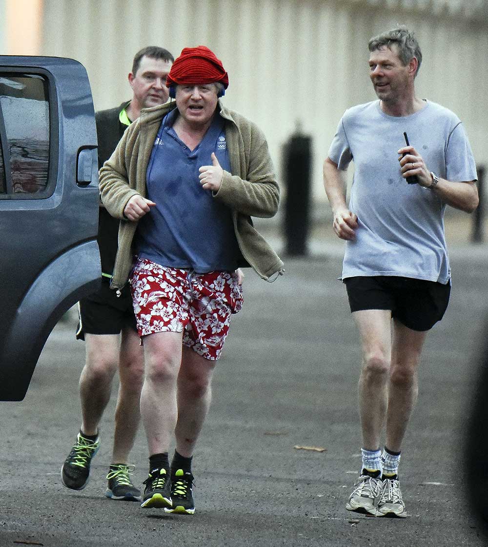 Министр иностранных дел Великобритании Boris Johnson (Борис Джонсон) во время утренней пробежки