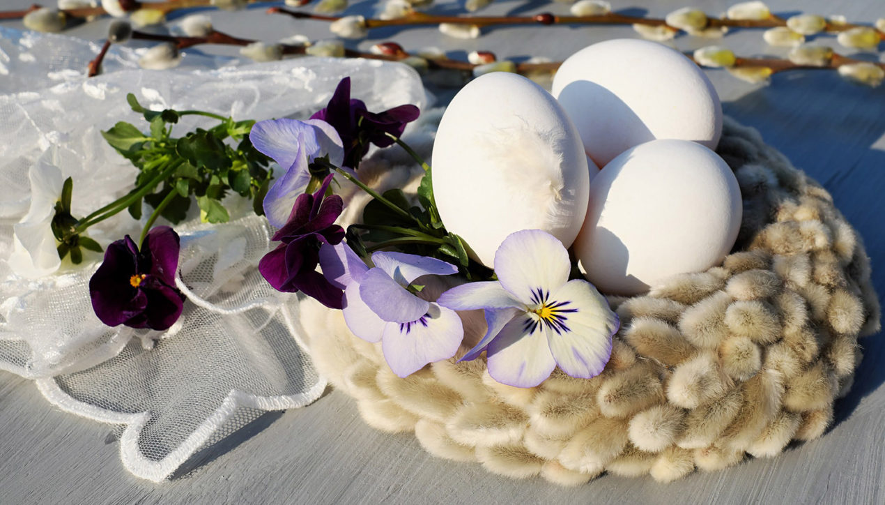 🐥 Как покрасить яйца с помощью колготок?