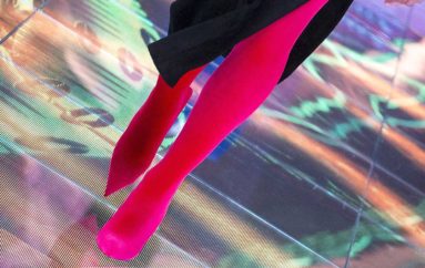 Выйдут ли из моды чулки-ботфорты и колготки на каблуках?
