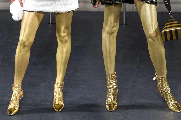 Золотые колготки Chanel для современной Клеопатры
