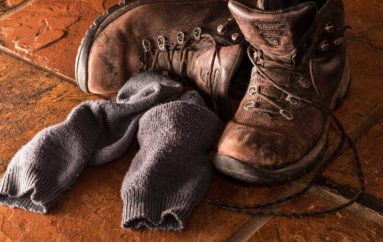 Если у вас есть привычка нюхать грязные носки, то знайте — это может быть вредно для здоровья