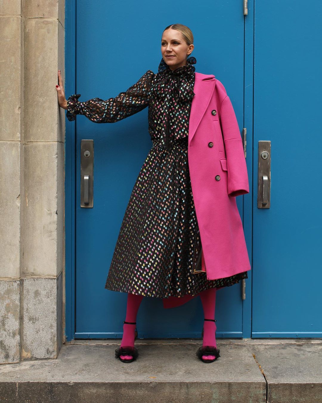 Какое пальто в моде 2024 году. Fason 2020 пальто. Дизайнерское пальто женское.