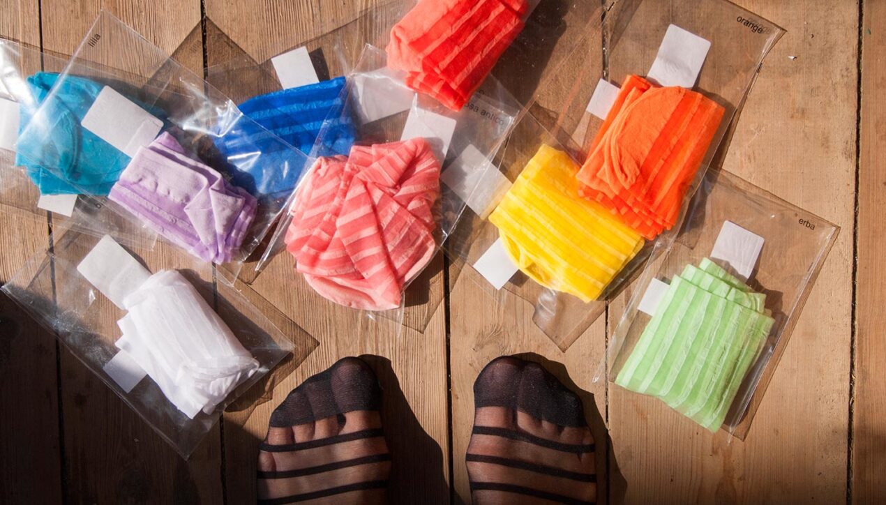 Двойная радуга: новая коллекция носочков MiNiMi для ваших цветных туфель ?