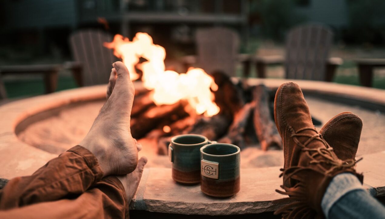 «Не сжигать ничего, кроме носков» и другие правила этикета Burning of the Socks