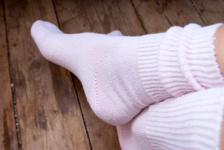 Тёплые носки MiNiMi. Изображение ©bracatuS.com