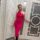 По случаю окончания Дипломатической академии Наталья Поклонская примерила розовое платье с чёрными колготками