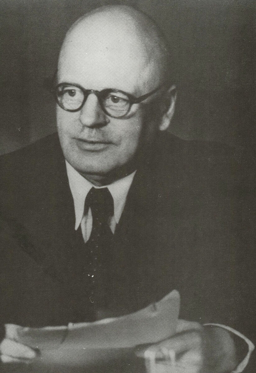 Франц Фальке-Роэн-младший (1885-1951): Он унаследовал компанию от своего отца и оказал решающее влияние на дальнейшее развитие компании. Он также был мэром Шмалленберга в течение многих лет.