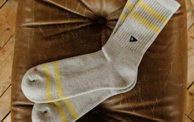 Бренд Arvin Goods объявил о выпуске носков из переработанного хлопкового волокна Recover