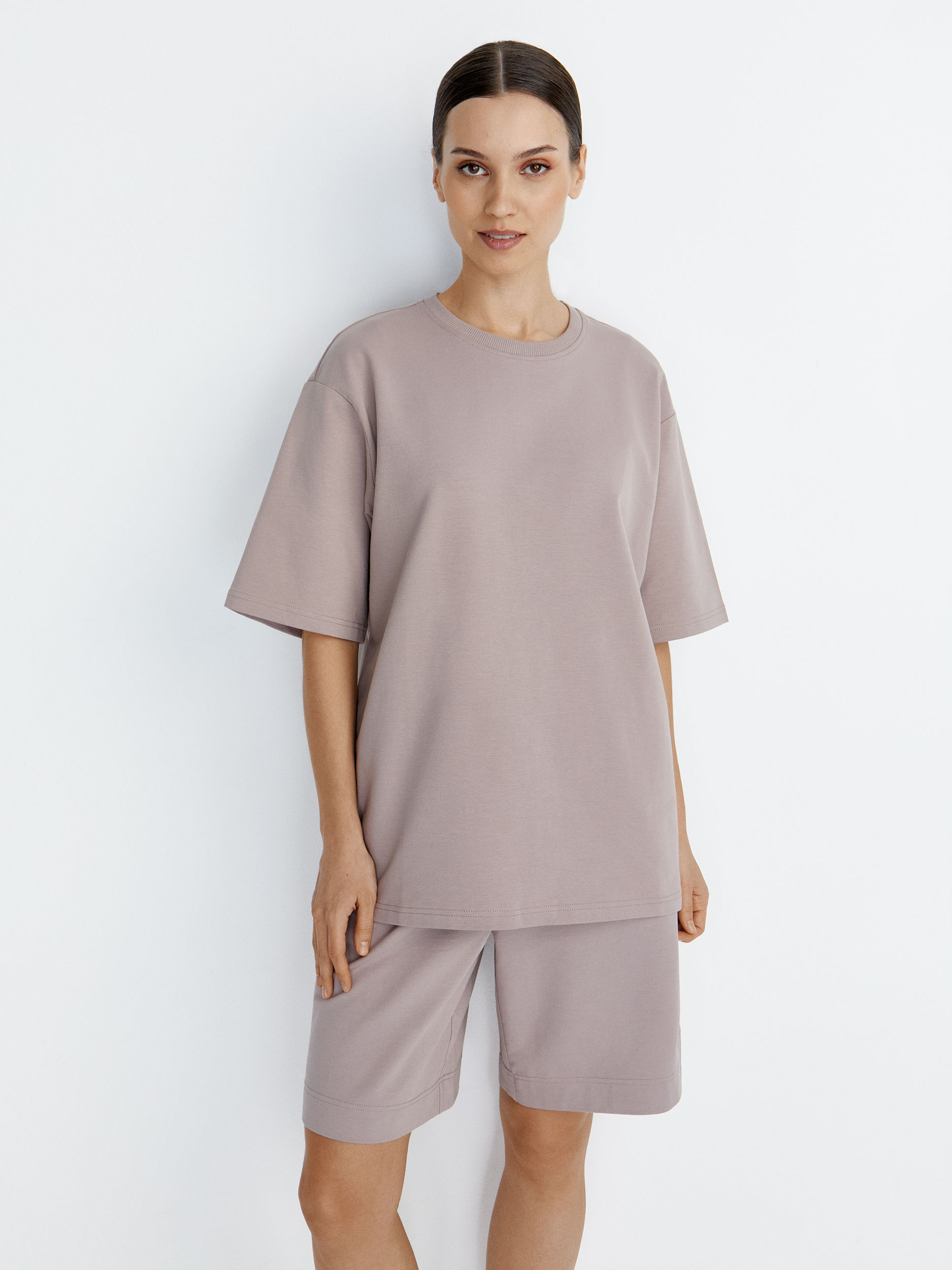 OmD_1453С_Футб_жен_OVERSIZE+OmD_2621С_Шорты_жен_сред_длины_Cappuccino_7M1