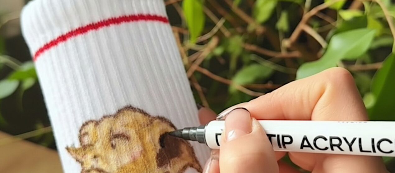 Конкурс OMSA × DENKSY.ART:  победитель получит кастомизированный сет с авторской росписью и набор акриловых маркеров