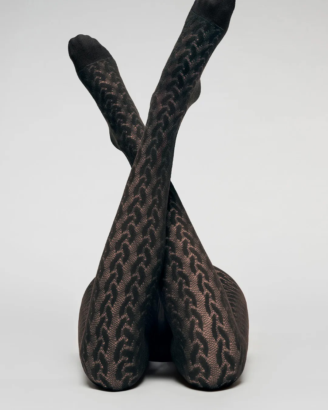 Bio-Derived Sneakers Tighs. Изображение: ©Oroblu